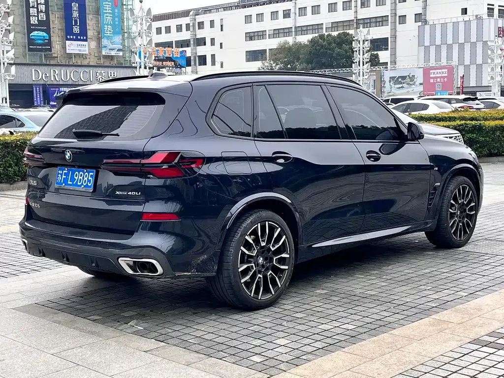 BMW X5 — фото 10