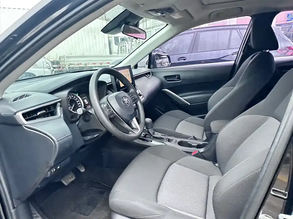 Toyota Frontlander 2022 из CN, фото 5