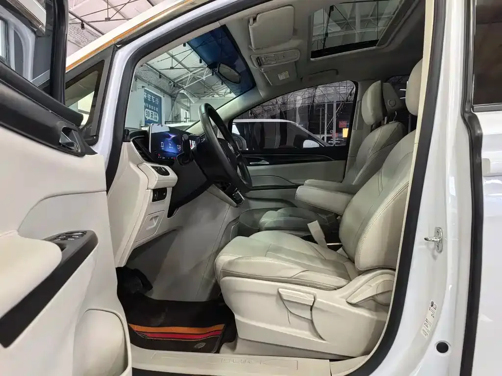 Buick GL8 2024 из CN, фото 5