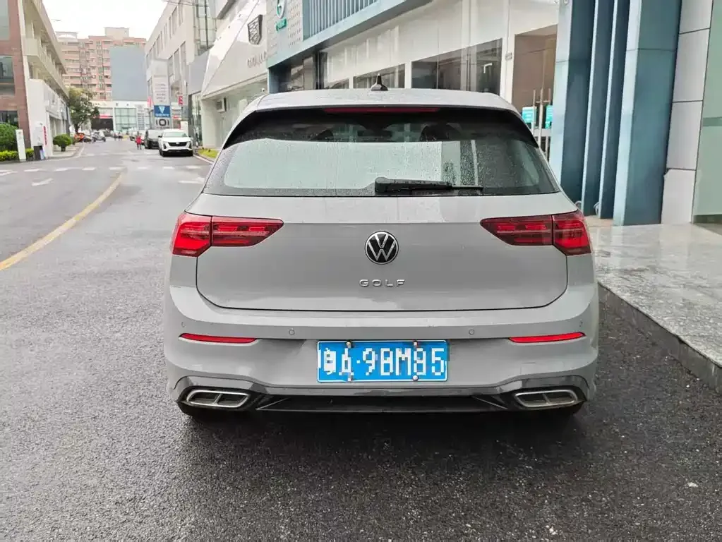 Volkswagen Golf 2024 из CN, фото 3