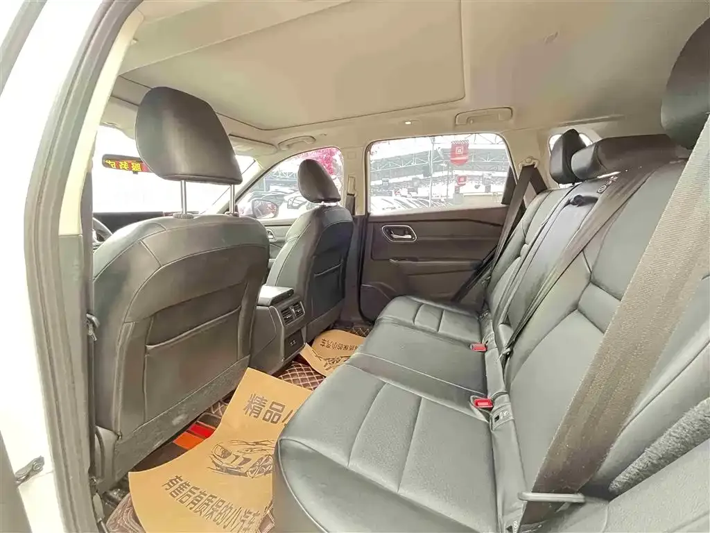 Nissan X-Trail 2023 из CN, фото 3