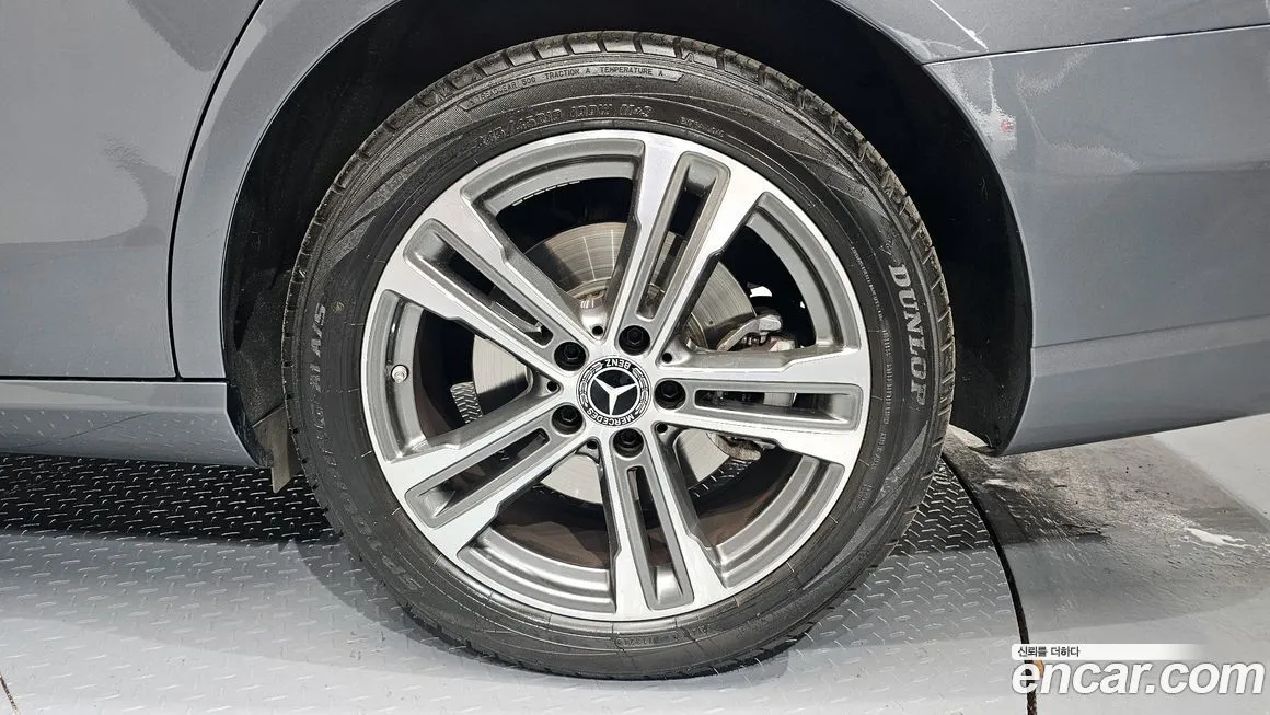 Mercedes-Benz E-Class 2021 из KR, фото 7