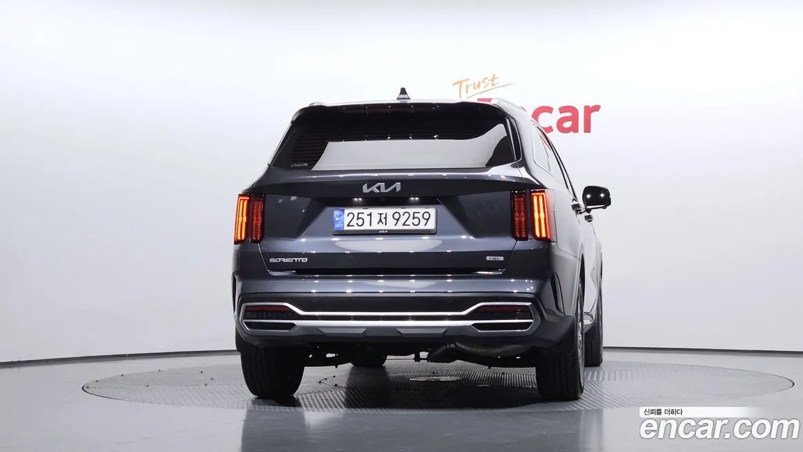 Kia Sorento — фото 3