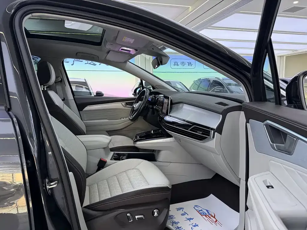 Volkswagen Talagon 2023 из CN, фото 3