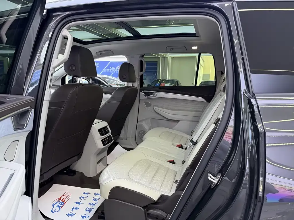 Volkswagen Talagon 2023 из CN, фото 7