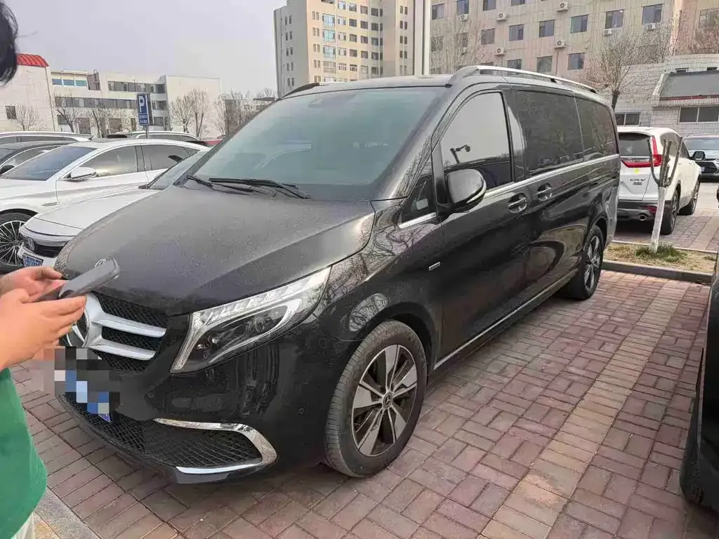 Mercedes-Benz V-Class