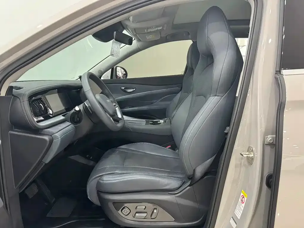 BYD Hiace 07 DM-i — фото 6