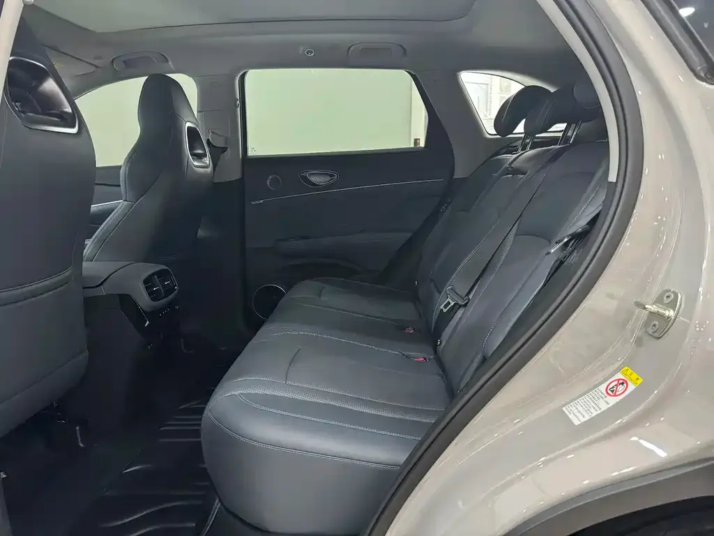 BYD Hiace 07 DM-i — фото 3