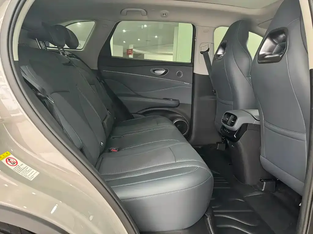 BYD Hiace 07 DM-i — фото 2