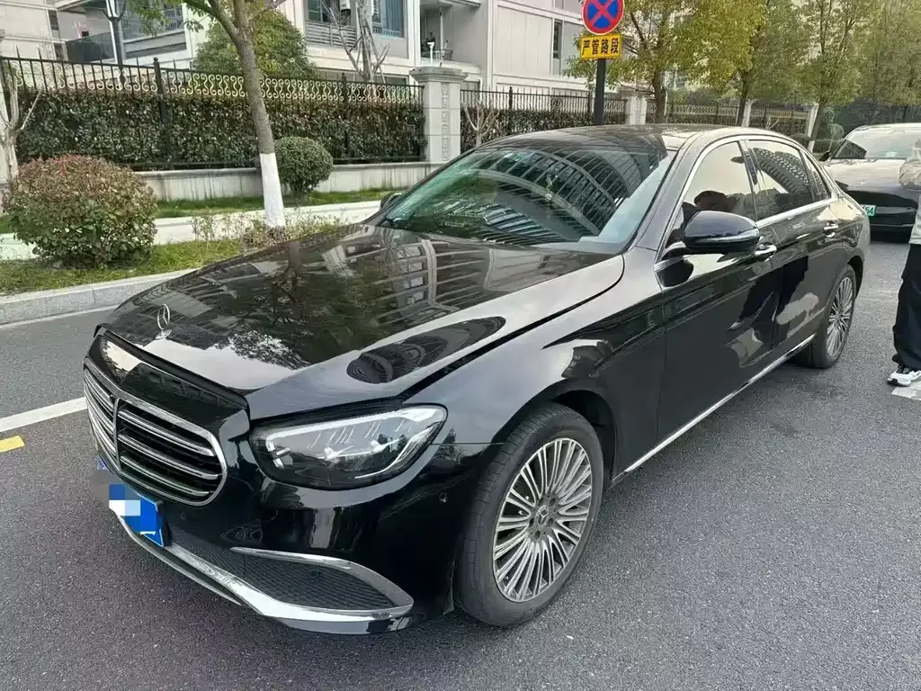 Mercedes-Benz E-Class 2022 из CN, фото 1