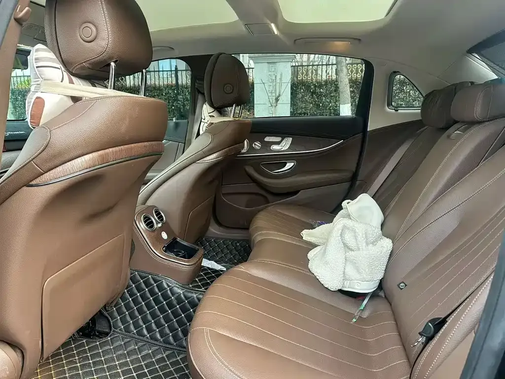 Mercedes-Benz E-Class 2022 из CN, фото 3