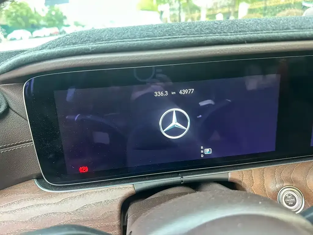 Mercedes-Benz E-Class 2022 из CN, фото 2