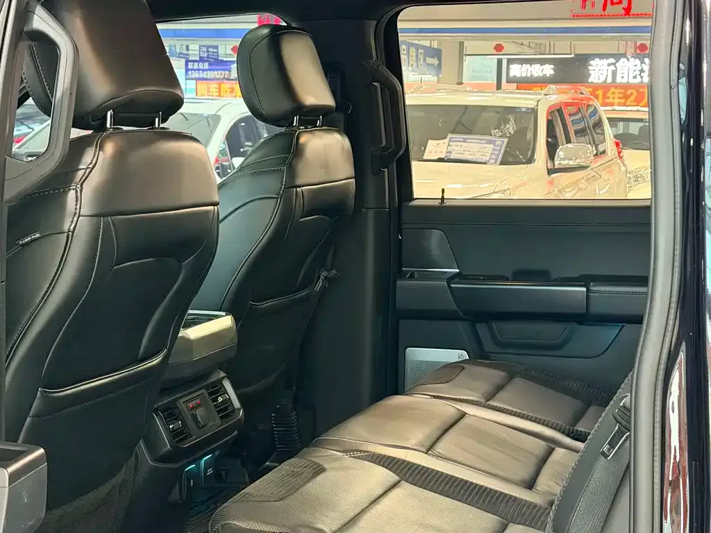 Ford F-150 Raptor 2023 из CN, фото 9