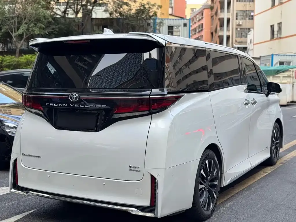 Toyota Vellfire 2024 из CN, фото 5