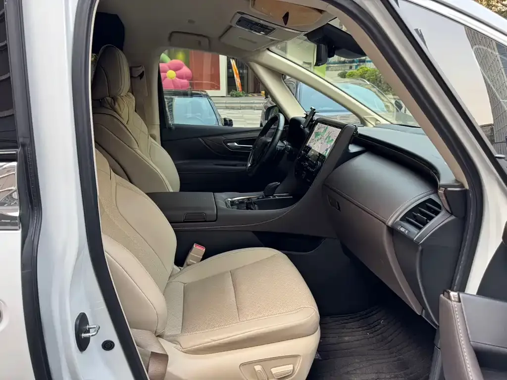 Toyota Vellfire 2024 из CN, фото 7