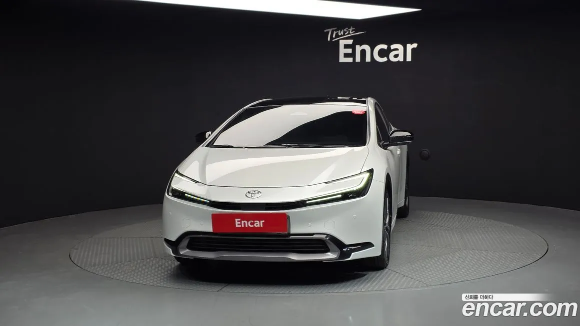 Toyota Prius 2024 из KR, фото 3