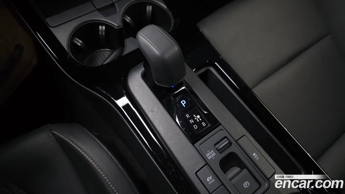 Toyota Prius 2024 из KR, фото 4