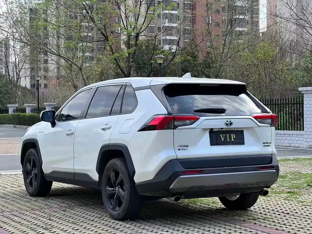 Toyota RAV4 2021 из CN, фото 4