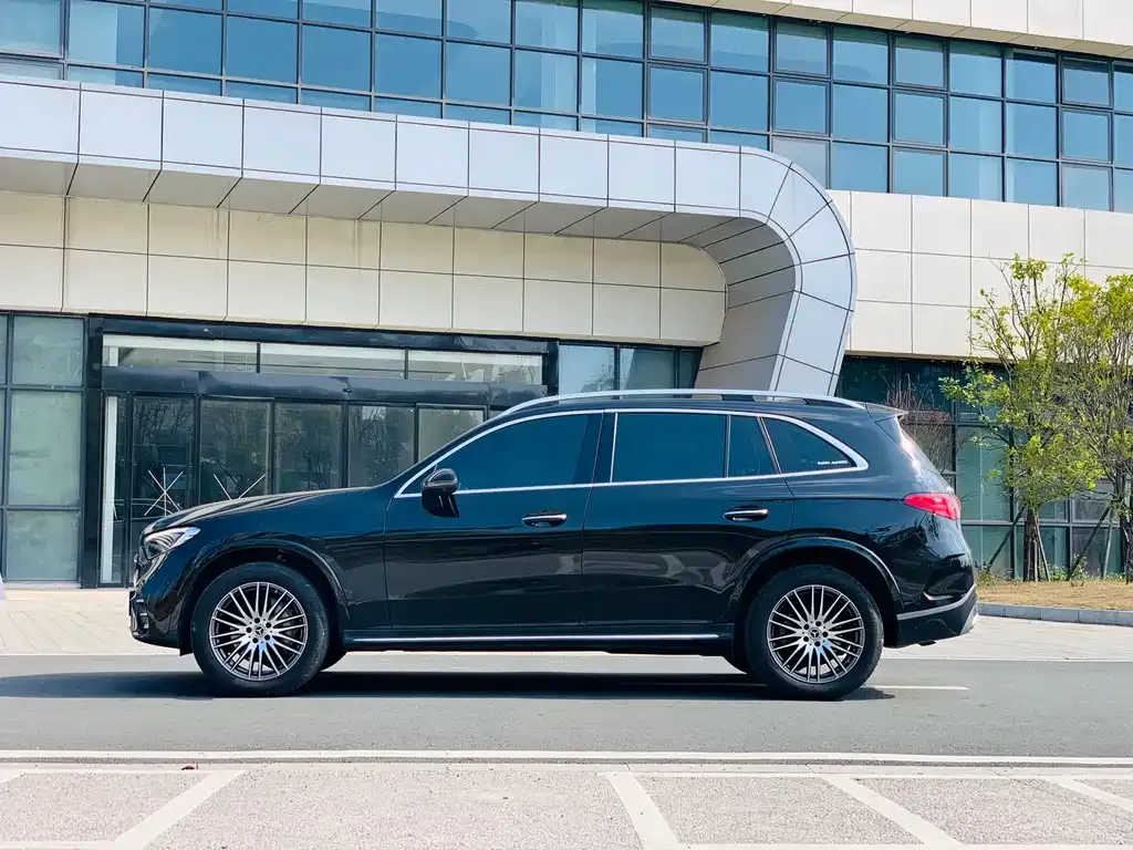 Mercedes-Benz GLC — фото 9