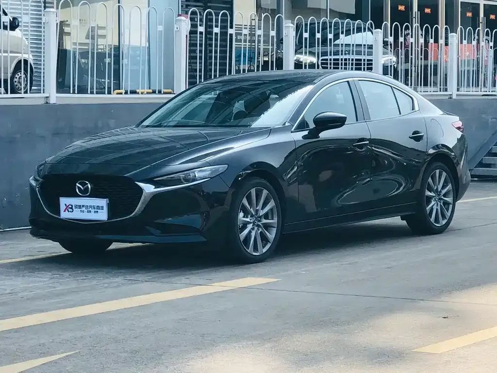 Mazda 3 Axela 2024 из CN, фото 1