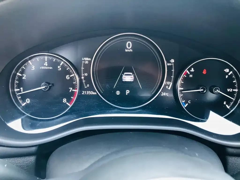 Mazda 3 Axela 2024 из CN, фото 10