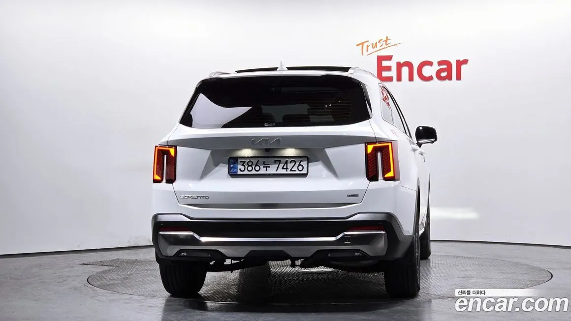 Kia Sorento — фото 7