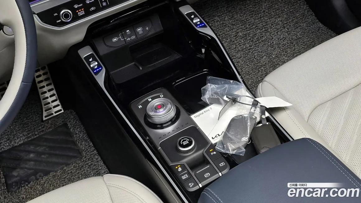Kia Sorento — фото 10