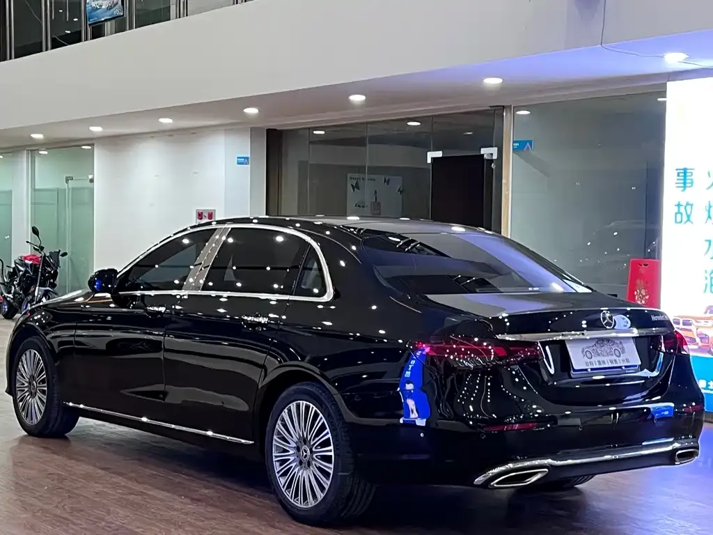 Mercedes-Benz E-Class 2023 из CN, фото 3
