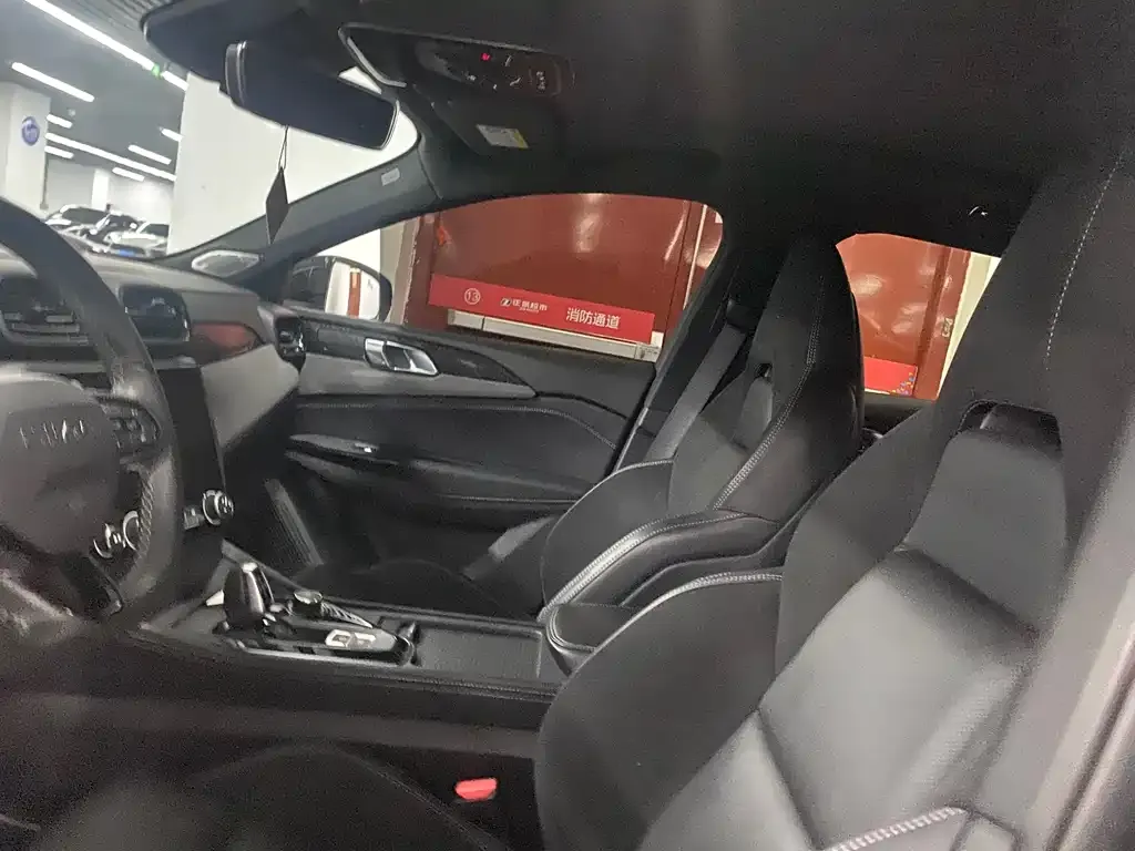 Lynk & Co 03 2022 из CN, фото 8