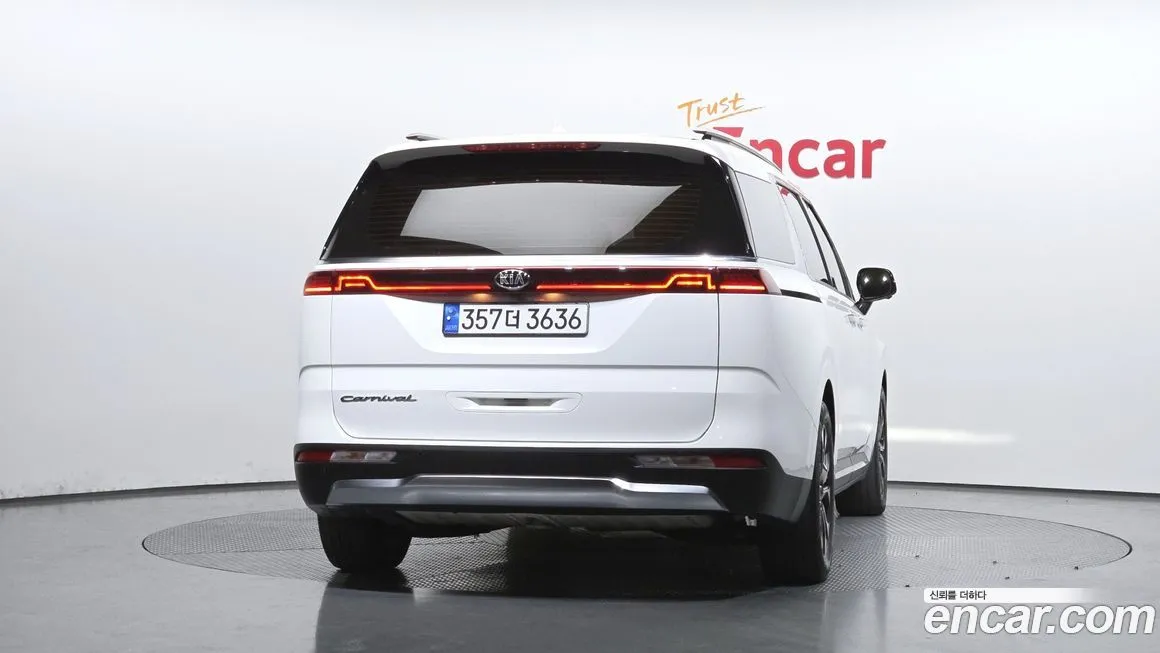 Kia Carnival — фото 2