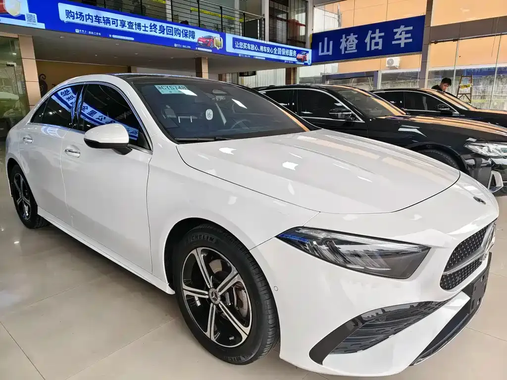 Mercedes-Benz A-Class 2023 из CN, фото 9