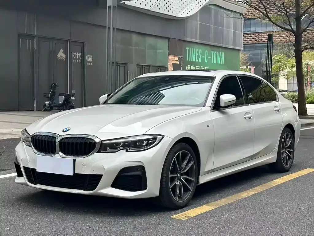 BMW 3 Series — фото 1