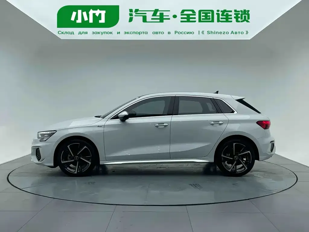 Audi A3 2023 из CN, фото 7