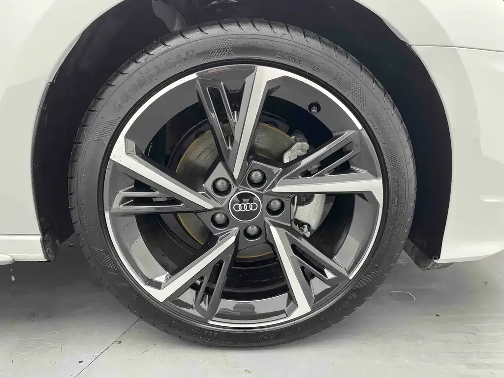 Audi A3 2023 из CN, фото 9