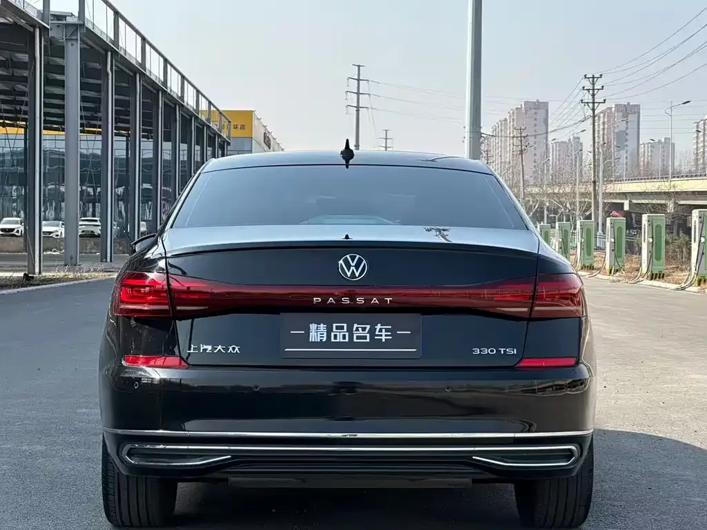 Volkswagen Passat 2023 из CN, фото 10