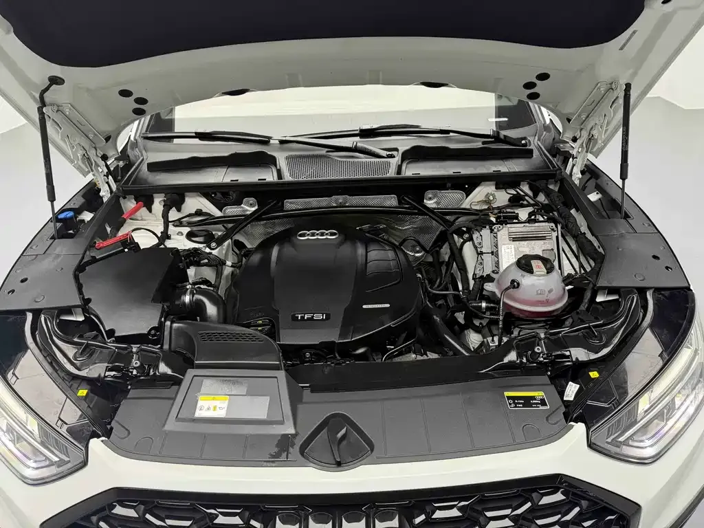 Audi Q5L Sportback 2021 из CN, фото 5