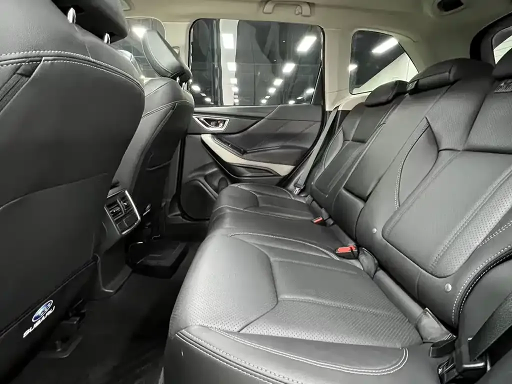 Subaru Forester 2022 из CN, фото 5