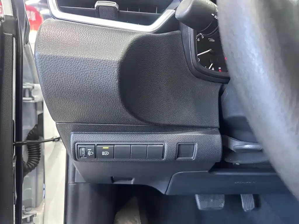 Toyota Corolla 2022 из CN, фото 2