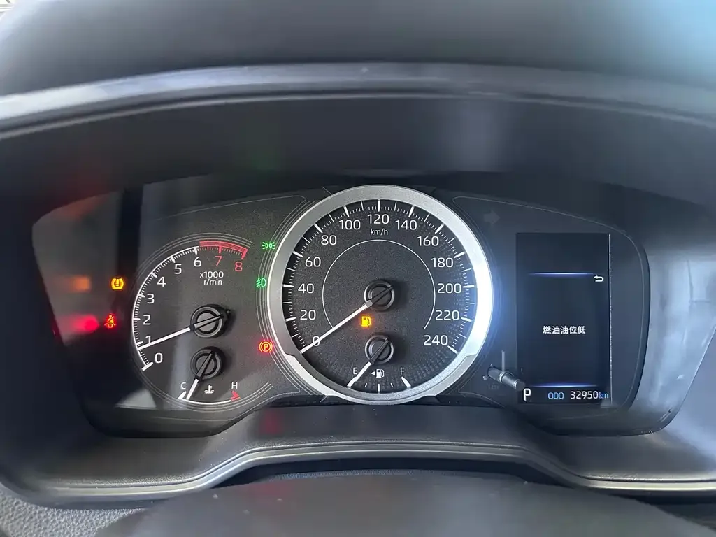 Toyota Corolla 2022 из CN, фото 4