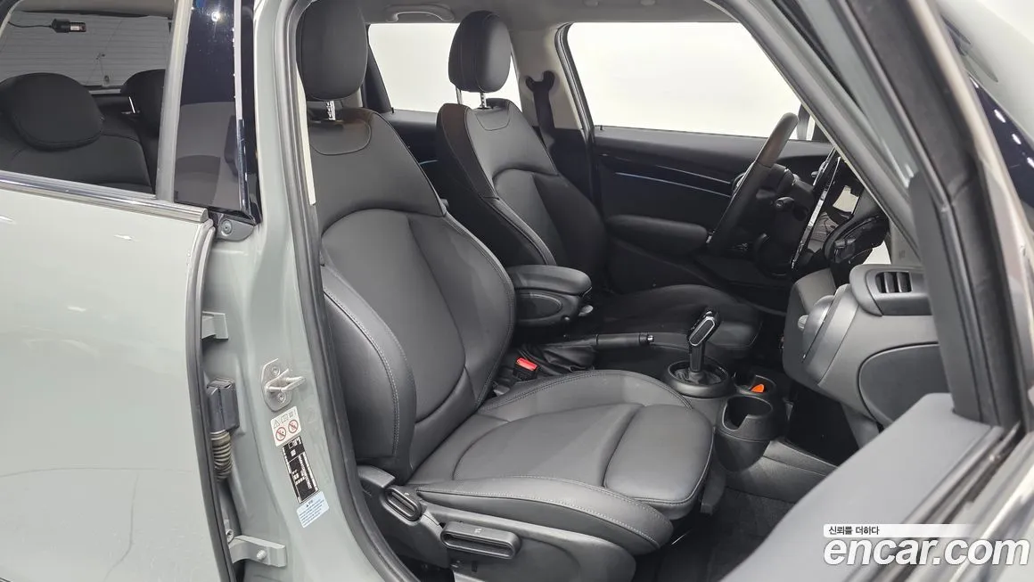 Mini Cooper 2023 из KR, фото 6
