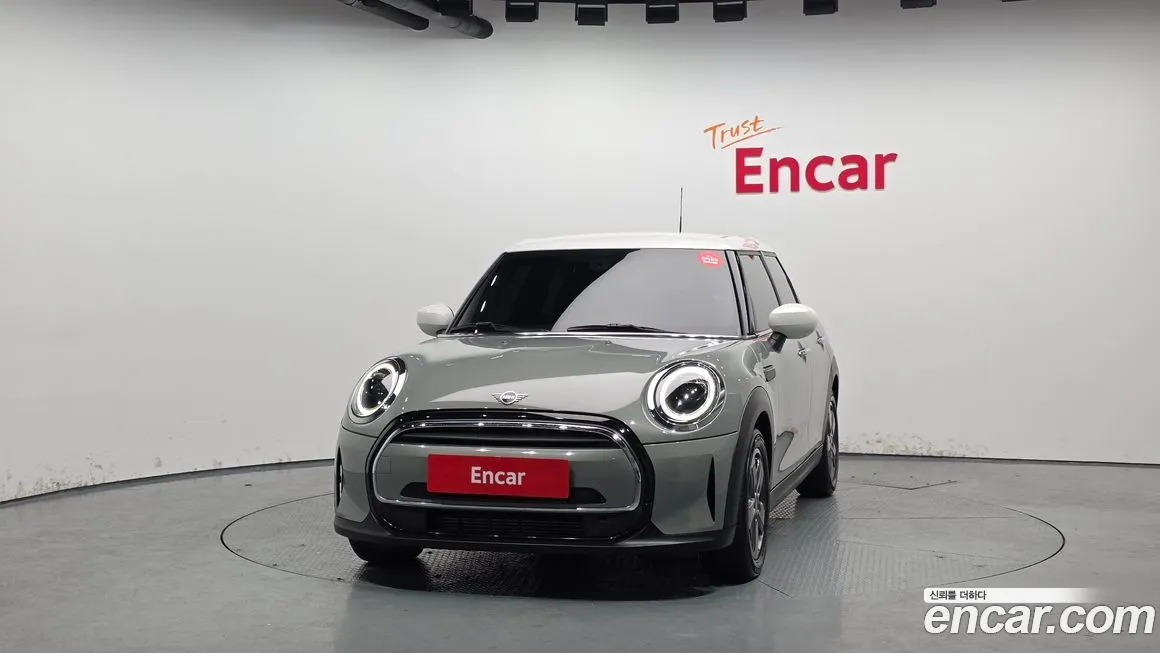 Mini Cooper 2023 из KR, фото 2