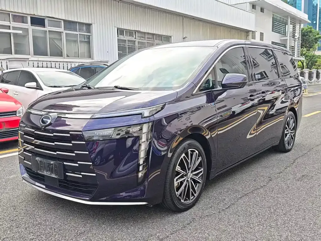 GAC Motor E8 Hybrid — фото 1