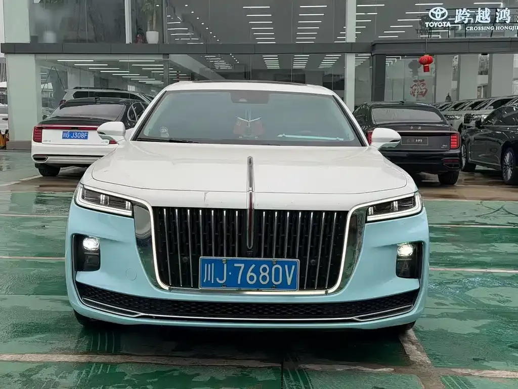 Hongqi H9 — фото 4