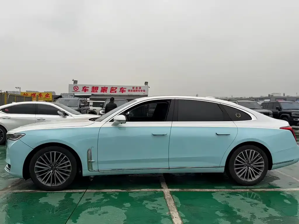 Hongqi H9 — фото 9