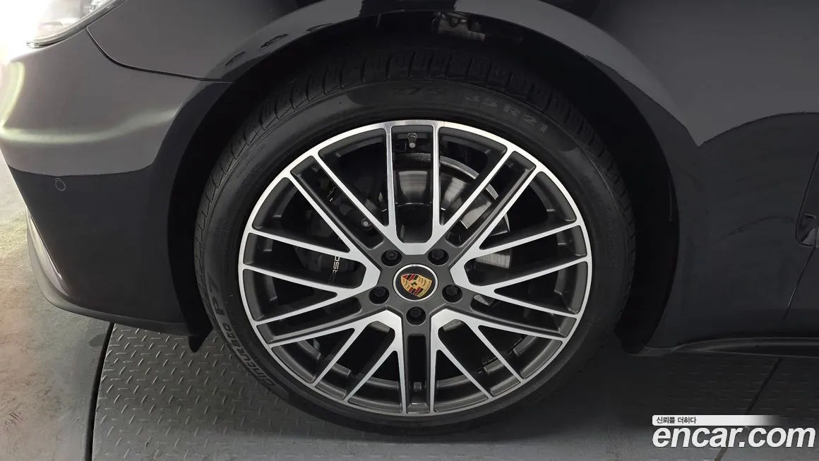 Porsche Panamera 2021 из KR, фото 10