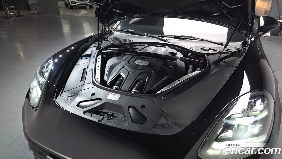 Porsche Panamera 2021 из KR, фото 9