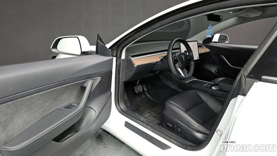 Tesla Model 3 2021 из KR, фото 3
