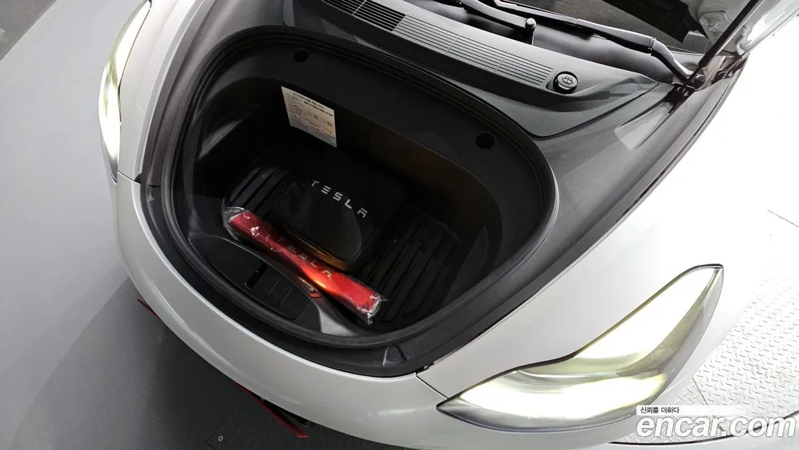 Tesla Model 3 2021 из KR, фото 10