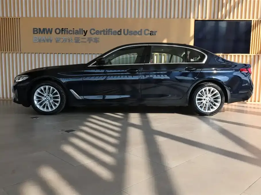 BMW 5 Series — фото 4