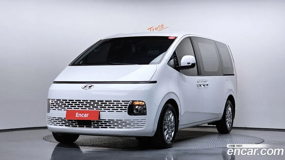 Hyundai Staria 2023 из KR, фото 1